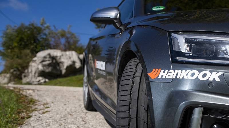 Hankook, ultra yüksek performanslı otomobiller ve SUV’lar için yeni lastiği Ventus S1 evo 3’ü sunuyor